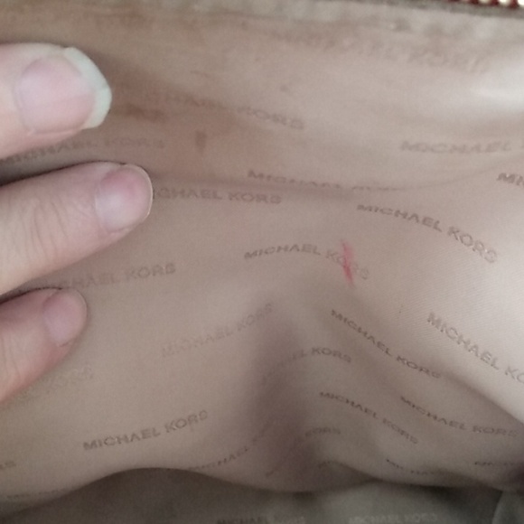 Michael Kors Savannah Large Satchel - Picture 13 of 16